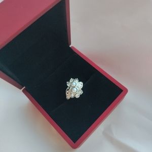 Vintage Avon cocktail ring, size 9, silver with red box